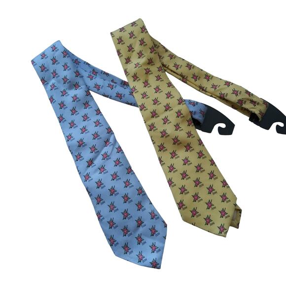 Vineyard Vines Golf Floral Stylish Silk Blue and Yellow Patterned Neckties - Picture 1 of 13